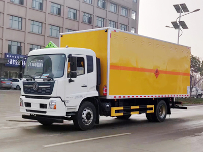 危險(xiǎn)品運(yùn)輸車(chē)